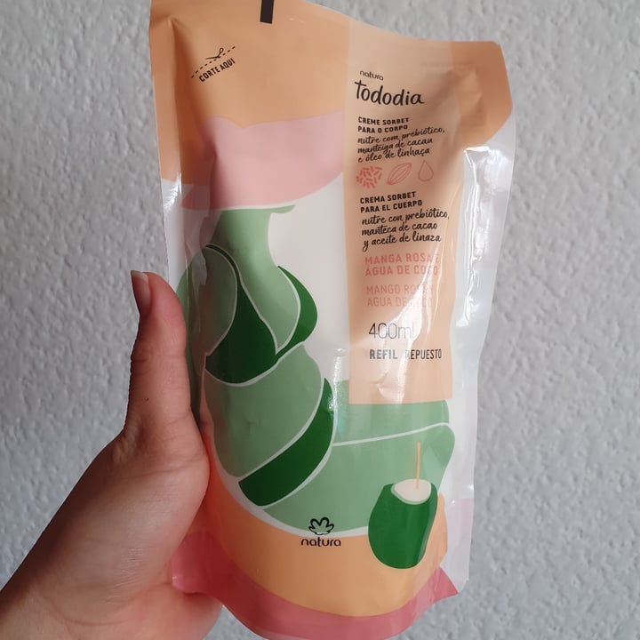 review photo of Natura Crema corporal mango rosa y agua de coco shared by @marianahorta on 11 Mar 2022 - review