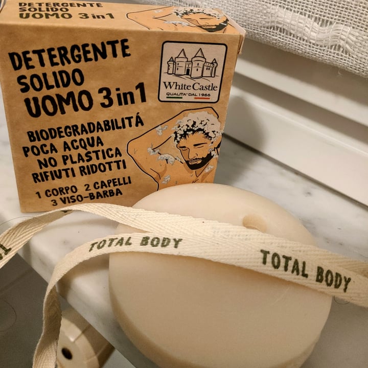 photo of White Castle Detergente Solido Uomo 3 In 1 shared by @alessia37646 on  16 Oct 2022 - review