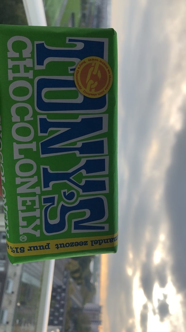 review photo of Tony’s Chocolonely Dark Almond Sea Salt 51% shared by @marilenasoulozeki on 18 Nov 2019 - review