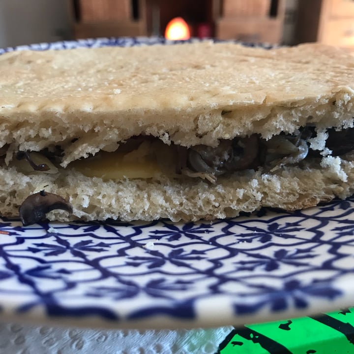 photo of SpikaLion Sándwich De Hongos Y Queso shared by @ladybiird on  26 Sep 2022 - review