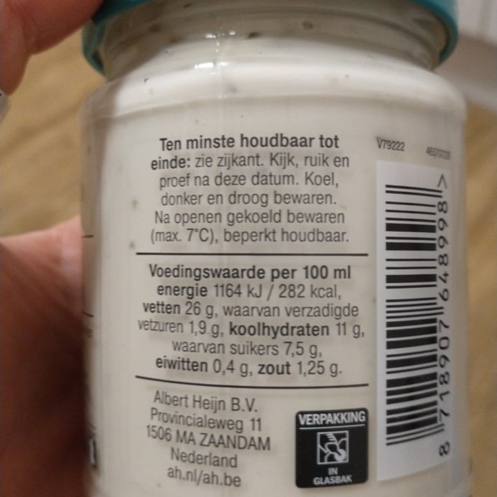 photo of Albert Heijn vegan Knoflook Mayonnaise shared by @kamerplant on  16 Dec 2022 - review