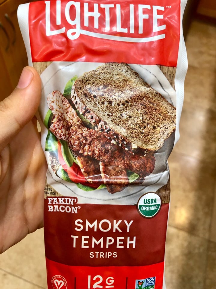 photo of Lightlife Organic Smoky Tempeh Strips Fakin' Bacon shared by @alohaanimalsanctuary on  31 Jan 2020 - review