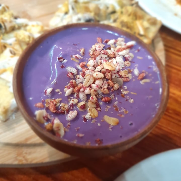 photo of nomVnom Bistro Sweet Potato Smoothie shared by @redromero on  03 Dec 2020 - review