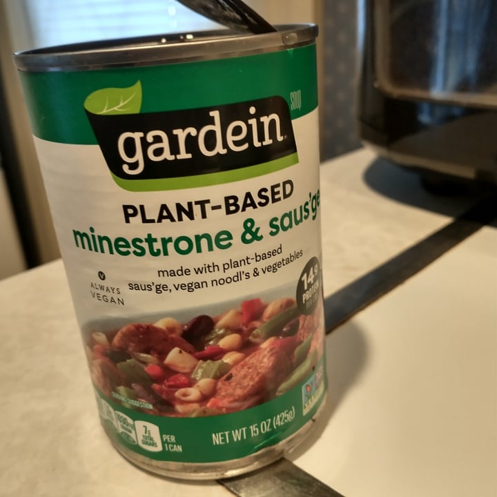 photo of Gardein Minestrone & Saus’ge Soup shared by @ronnievegan1980 on  09 Nov 2022 - review