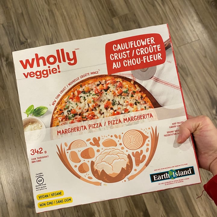 review photo of Wholly veggie Margherita pizza with cauliflower crust shared by @maranda on 29 Oct 2020 - review