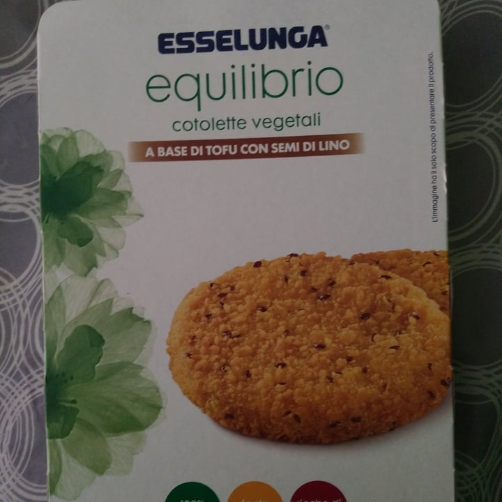 photo of  Esselunga Cotolette vegetali a base di tofu con semi di lino shared by @aleblackdevil on  19 Oct 2021 - review
