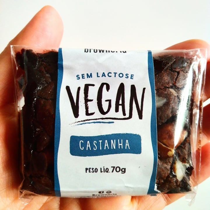 photo of Browneria Togo Brownie vegano com castanhas shared by @cristinasayuri on  16 Nov 2021 - review