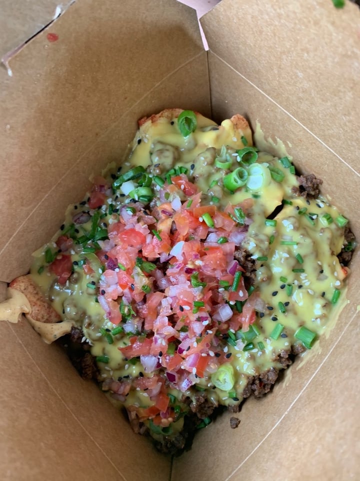 photo of Lekker Vegan Kloof Loaded nacho bowl shared by @simonesmouton on  08 Mar 2020 - review