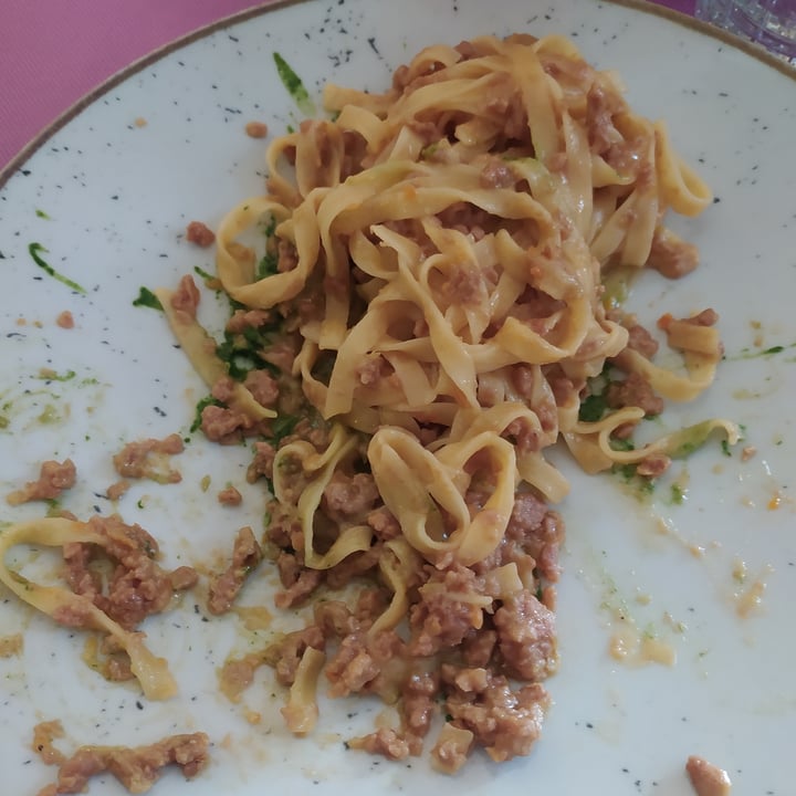 photo of L'OV Osteria Vegetariana Tagliatelle al ragù e salsa di rucola shared by @smarrita on  18 Apr 2022 - review