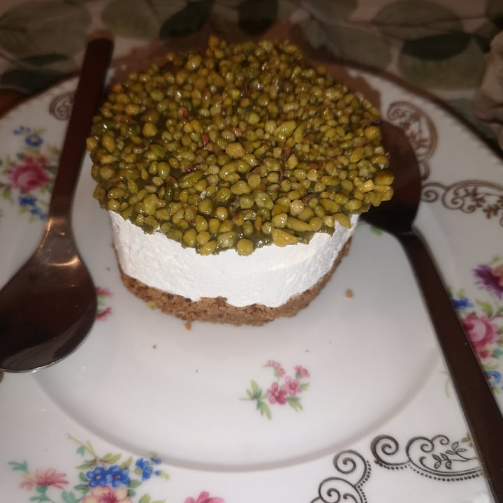 photo of Lo Famo Sano cheesecake vegan al pistacchio shared by @mychem on  10 Sep 2022 - review
