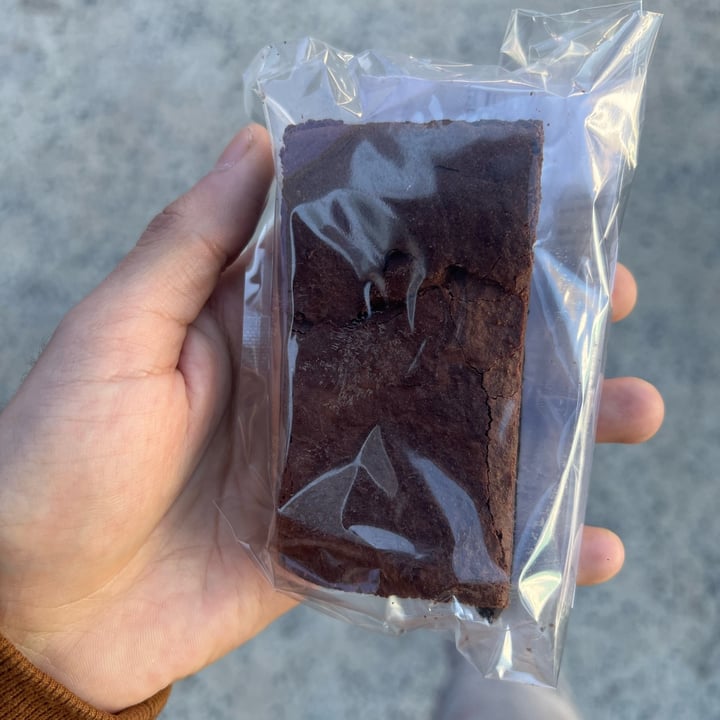 photo of Whole Foods bakery Chocolate brownies shared by @bluejavexx on  20 Dec 2021 - review