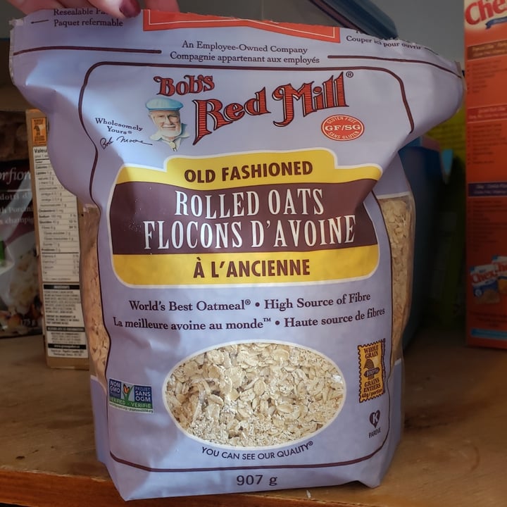 photo of Bob's Red Mill Gluten Free Rolled Oats shared by @averyvegan on  26 Apr 2021 - review