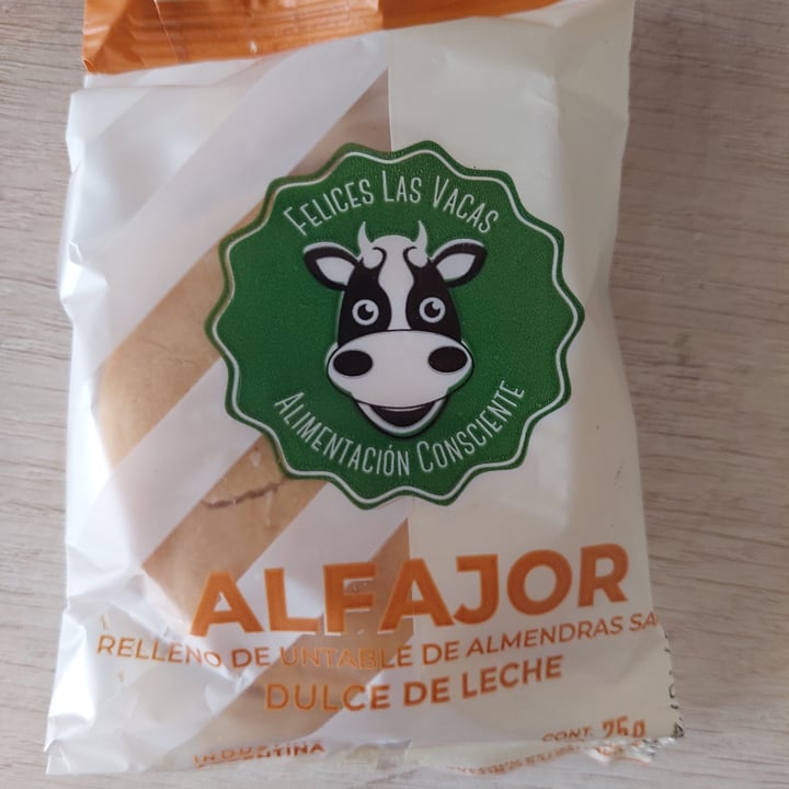 review photo of Felices Las Vacas Alfajor Maicena shared by @paolaestancanea on 25 Sep 2021 - review
