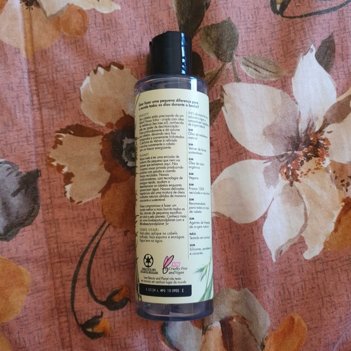 review photo of Love Beauty and Planet Shampoo Detox Óleo de Maleleuca shared by @longjourney on 25 Apr 2022 - review
