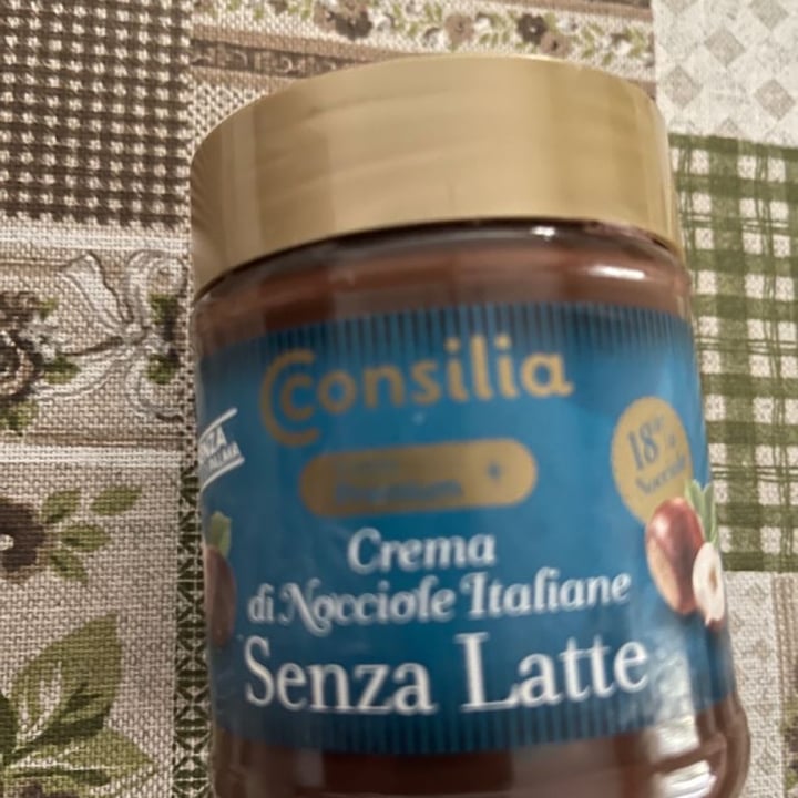 photo of Consilia Crema di nocciole senza latte shared by @ariannad on  28 Oct 2021 - review