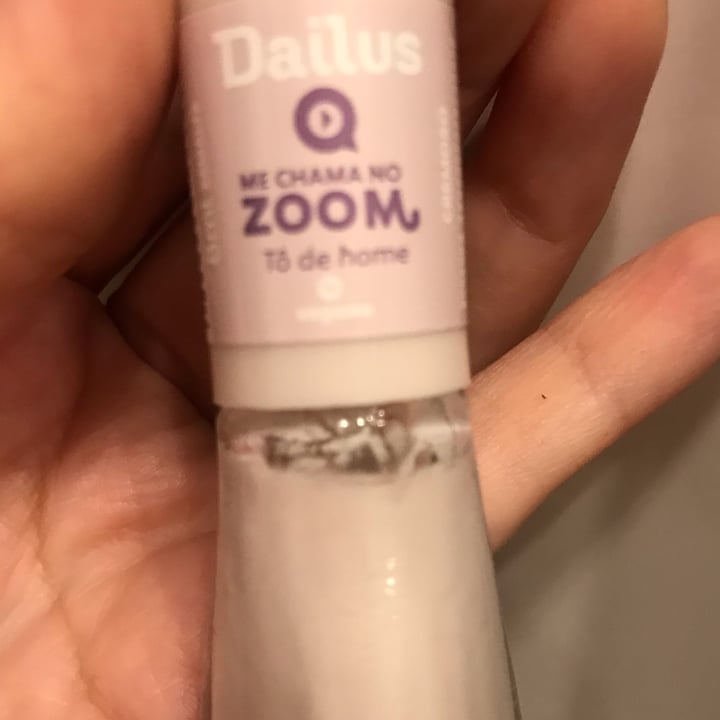 review photo of Dailus esmalte tô de home shared by @marianacaires on 01 Oct 2022 - review