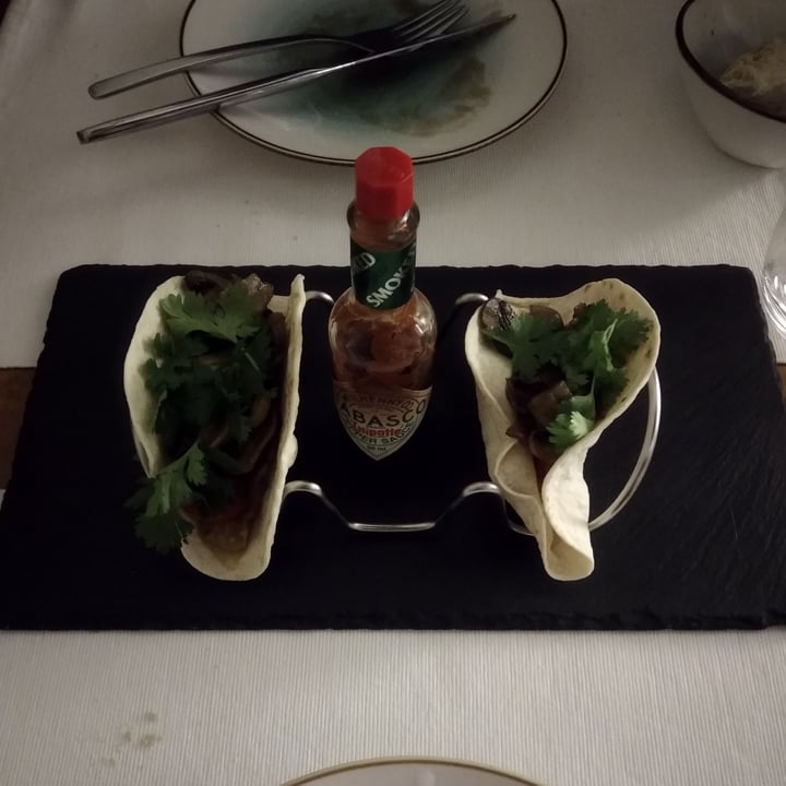 review photo of Gastrobar La Guindilla Taco Mexicano Vegano shared by @javierpascual on 23 Nov 2022 - review