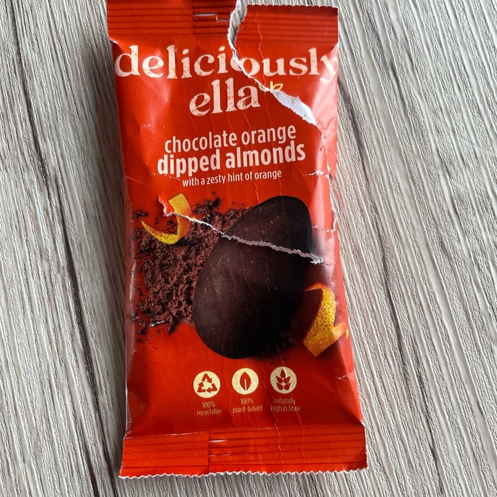 photo of Deliciously Ella Chocolate Orange Dipped Almonds shared by @emmajwheeler on  05 Jan 2022 - review