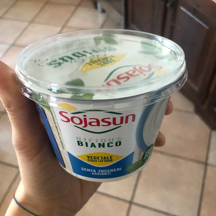 photo of Sojasun Bifidus Bianco (Yogurt) shared by @laurasaii on  13 Apr 2022 - review