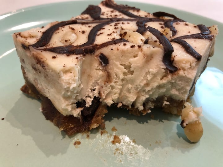 photo of Kind Kones Chunky Peanut Butter 'Cheesecake' shared by @biapol on  25 Aug 2019 - review