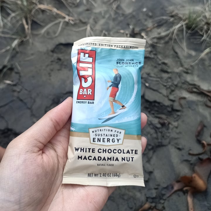 photo of Clif Bar White Chocolate Macadamia Nut Flavor Bars shared by @weeney on  11 Mar 2022 - review