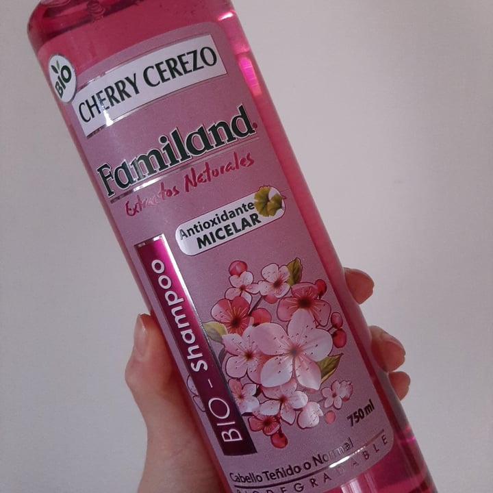 photo of Familand Shampoo Cherry Cerezo shared by @carortiz on  29 Aug 2020 - review