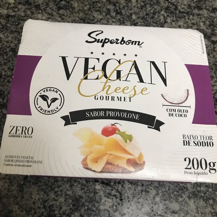 review photo of vegan cheese superbom Queijo Provolone shared by @danijardini on 04 Oct 2022 - review