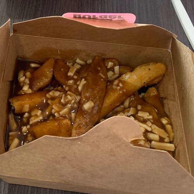 Photo of the dish “poutine”