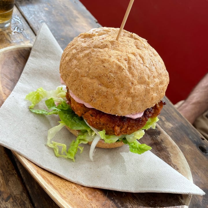 photo of Integral Hamburguesa vegana shared by @pauespipov on  19 Sep 2021 - review