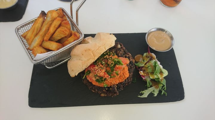 photo of La Bourmet Hamburguesa Vegana shared by @nico34apache on  29 Nov 2019 - review