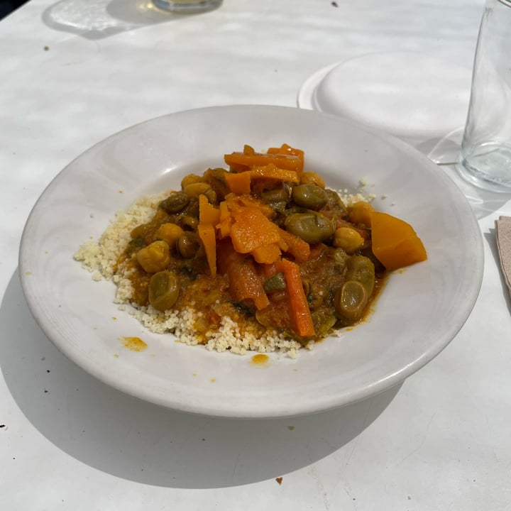 photo of La Nuova Arca - Il Cammino Cous cous con verdure e legumi autoprodotti shared by @dariomanni on  30 Jun 2022 - review