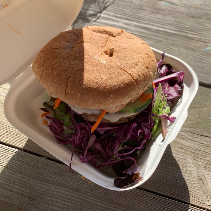 photo of Heirloom Foods Black bean burger shared by @adc0313 on  21 Nov 2020 - review