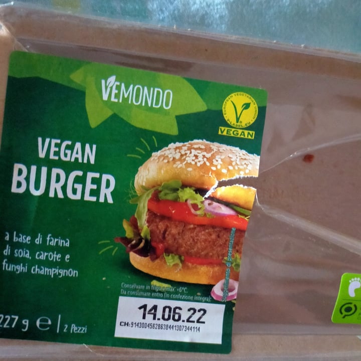 photo of Vemondo Burger vegetali shared by @coti3668 on  08 Jun 2022 - review
