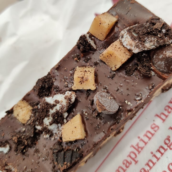 photo of Bosh! Ultimate chocolate slice shared by @cr0vegan on  05 Mar 2021 - review
