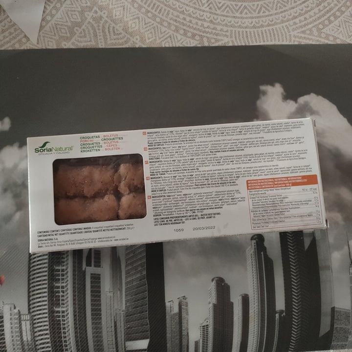 photo of Carrefour  Croquetas shared by @brujitavegan on  20 Dec 2021 - review