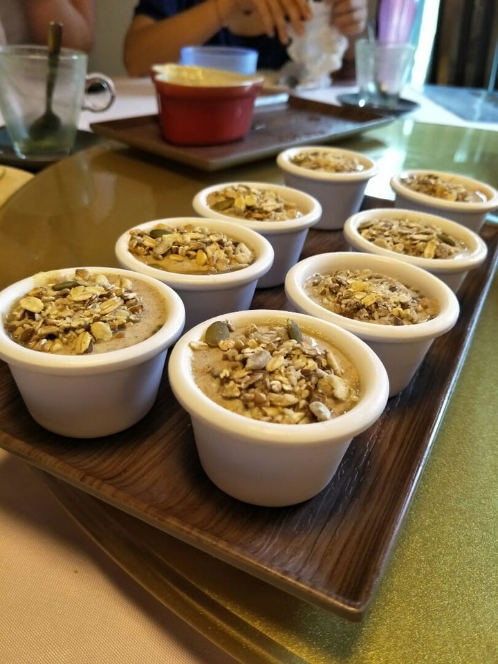 photo of Well Dressed Salad Bar Apple Pie Chia Pudding shared by @lou on  13 Apr 2019 - review