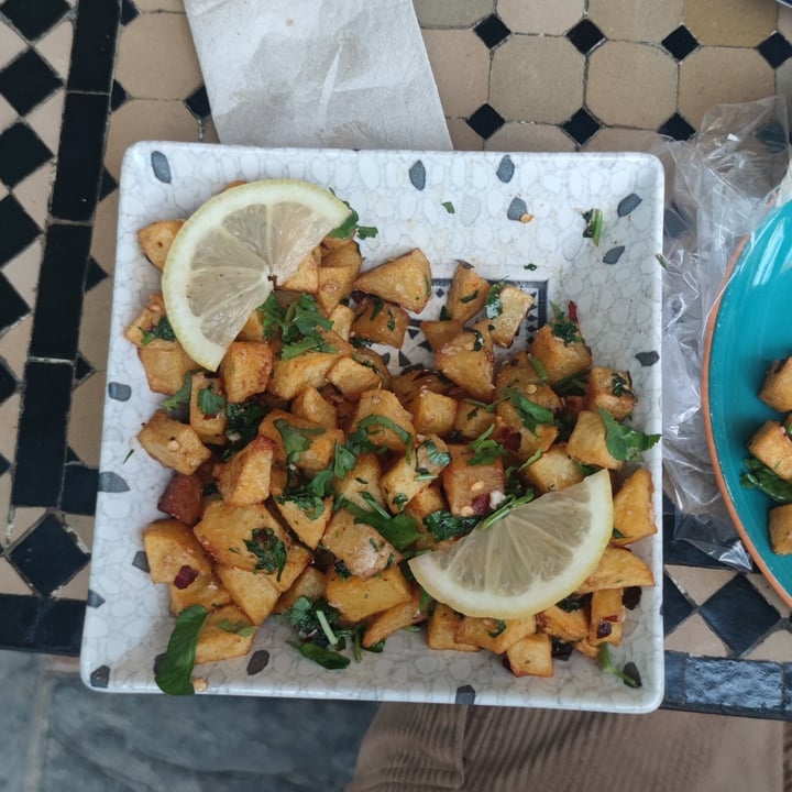 photo of Casa beirut batata harra shared by @allananas on  02 Sep 2022 - review