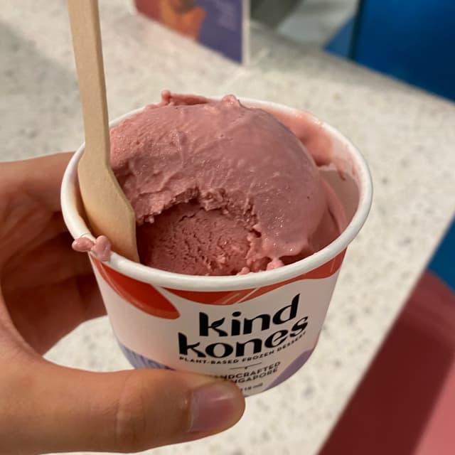Photo du plat “Strawberry Ice Cream”