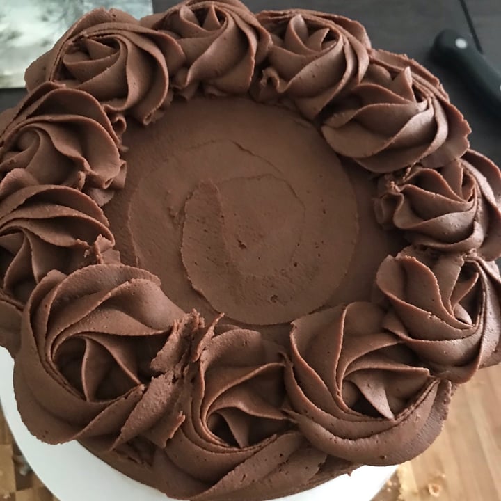 photo of Peace of Cake Pastel de chocolate shared by @veganmarcy on  20 Apr 2021 - review