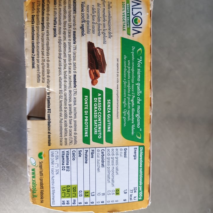 photo of Valsoia Yogurt cioccolato shared by @elenaielasi on  01 Sep 2022 - review