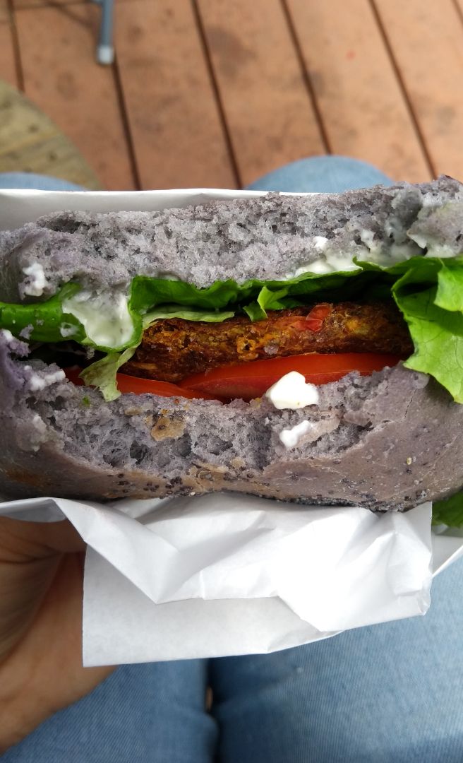 review photo of Bless Yuz Maqui Bless Burger ❤️ shared by @mayradaniela on 13 Feb 2020 - review