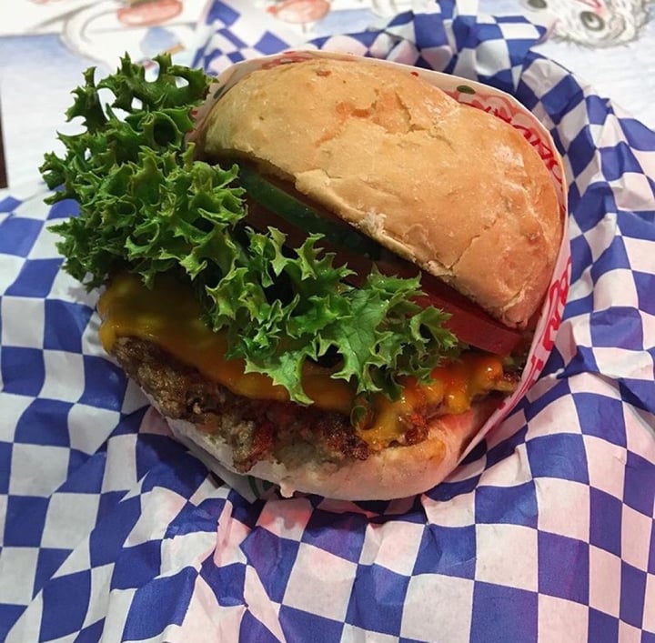 photo of Monty's Good Burger Single Cheese Burger With Vanilla Shake shared by @veganwithamor on  31 Mar 2020 - review