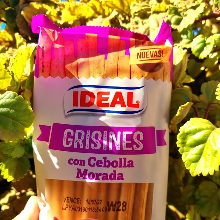 photo of ideal Grisines Cebolla Morada shared by @bvrbislot on  10 Mar 2022 - review