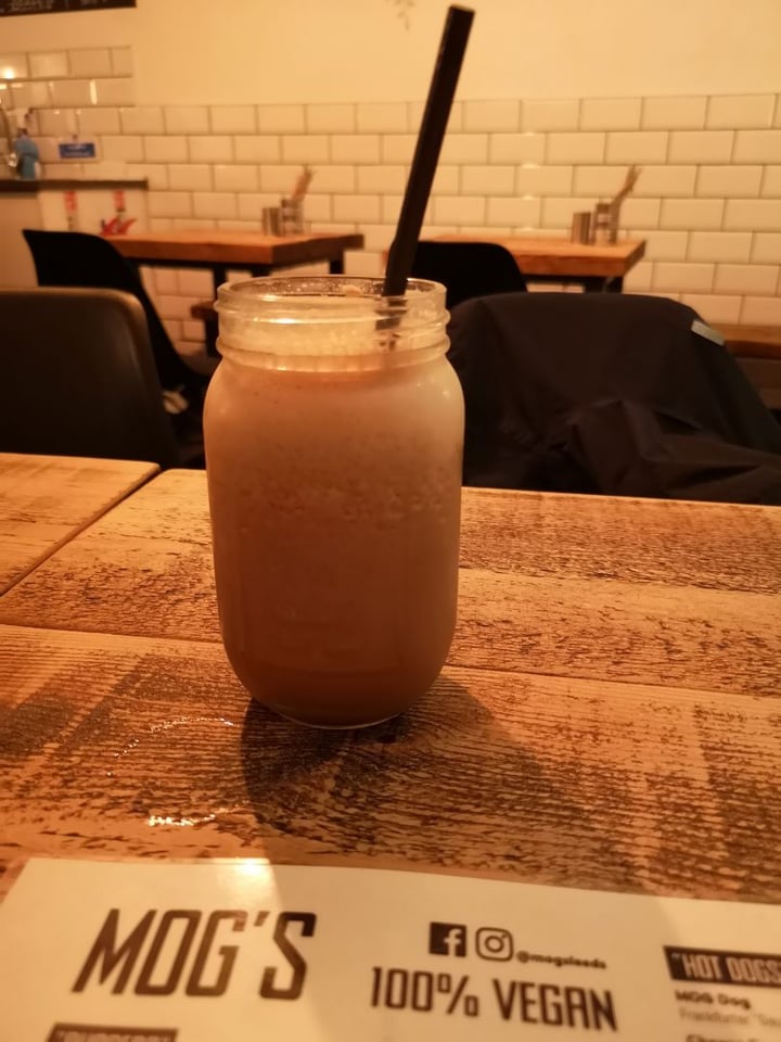 photo of Mog's Chocolate & Honeycomb Frappe shared by @twowheeledvegan on  08 Feb 2020 - review