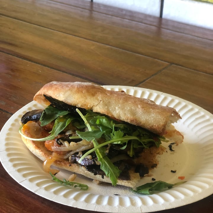 review photo of Gianni's Pizza Ricky Bobby shared by @baborden on 25 Nov 2021 - review