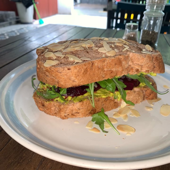 photo of Enso Cafe Beetroot & Walnut Sandwich shared by @tiascaz on  20 Oct 2022 - review