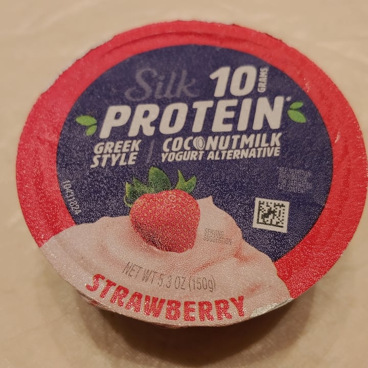 photo of Silk Strawberry Greek Style Yogurt Alternative shared by @tailsfromafield on  13 Oct 2021 - review