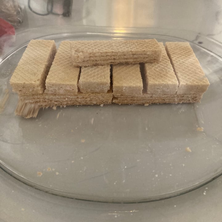 photo of Diet Rádisson Coconut Wafers shared by @majesticvegan on  18 Mar 2021 - review