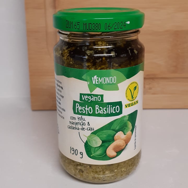 photo of Vemondo Pesto Vegan al Basilico con Tofu shared by @wiwiservino on  21 Oct 2021 - review