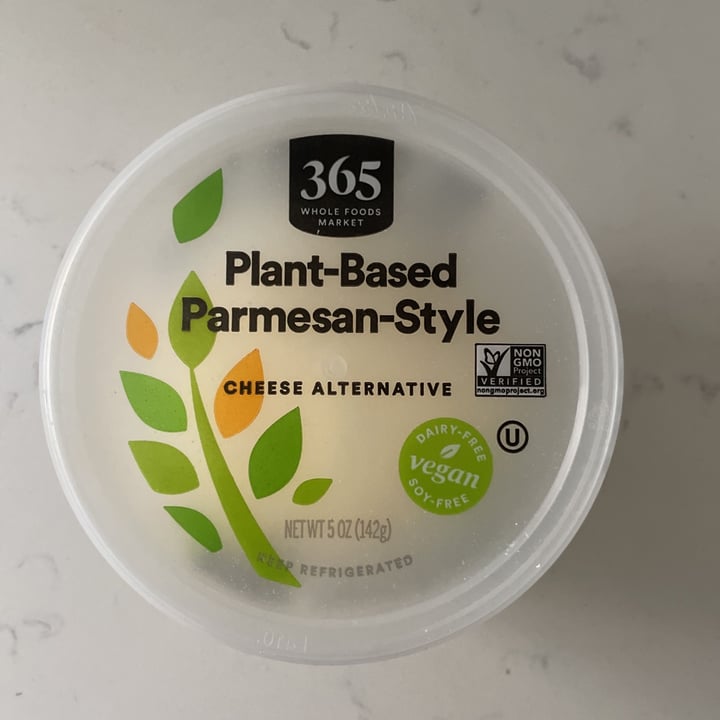 photo of 365 Whole Foods Market Plant based parmesan shared by @ashrh03 on  20 Aug 2021 - review